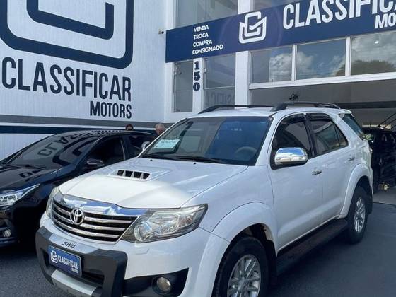 TOYOTA HILUX SW4 3.0 SRV 4X4 16V TURBO INTERCOOLER DIESEL 4P AUTOMÁTICO